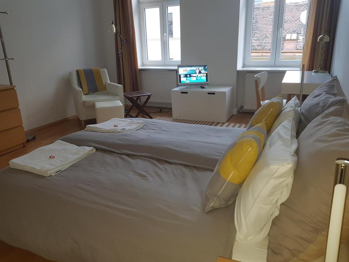 Schubert Park Apartment Near Volksopera فيينا المظهر الخارجي الصورة