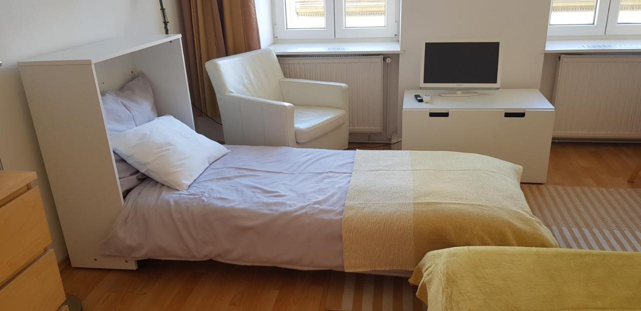 Schubert Park Apartment Near Volksopera فيينا المظهر الخارجي الصورة